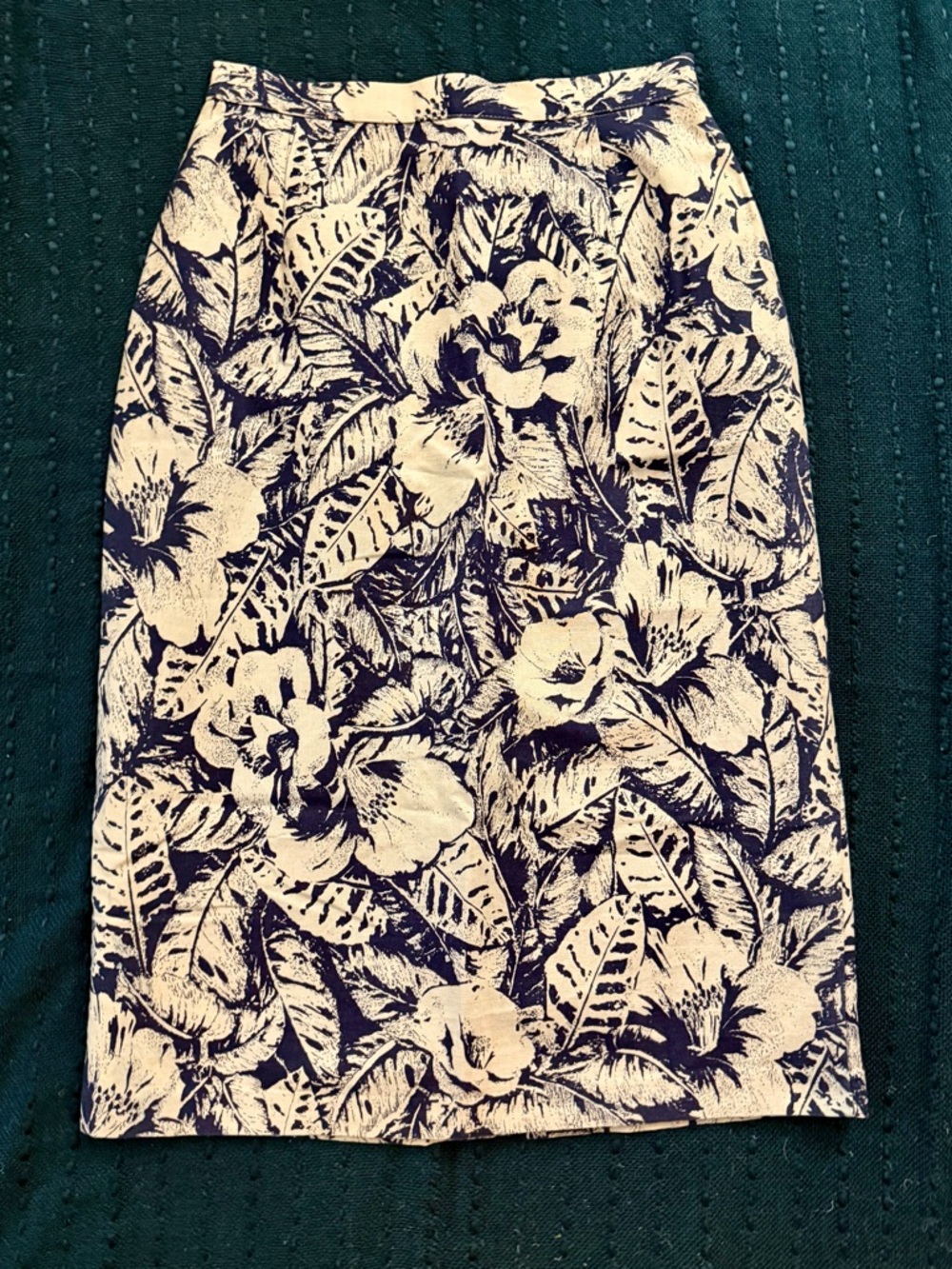 Vintage St. Michael Marks & Spencer Sz 8 Navy and Cream Linen Floral Midi Skirt